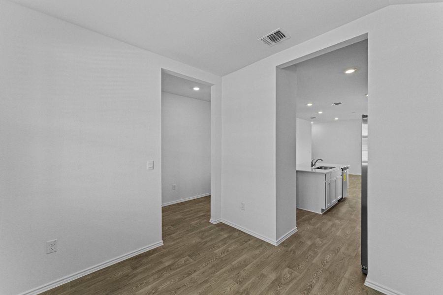 Spacious, unfurnished interior of a new home in Talavera, Kyle (Image 11).