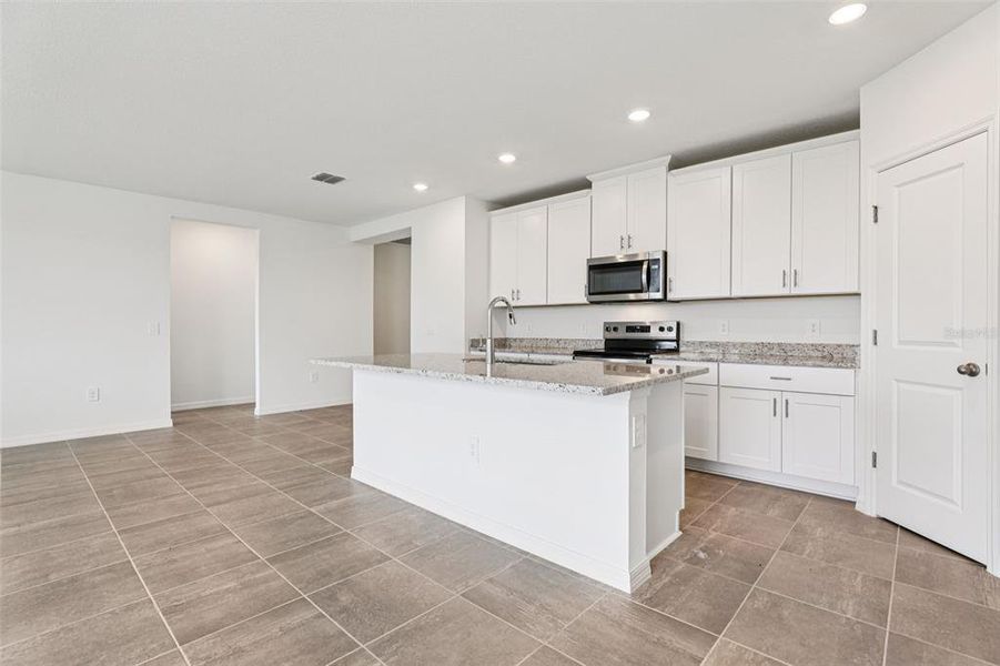 Furnished interior view inside a new home in Hamilton Bluff - Signature Series, Lake Hamilton (Image 5).