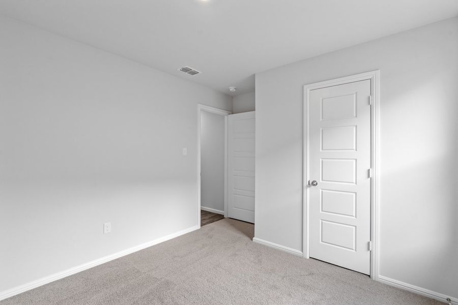 Representative unfurnished interior of a home built from the TAYLOR by D.R. Horton in Faculty Row, Abilene (Image 50).