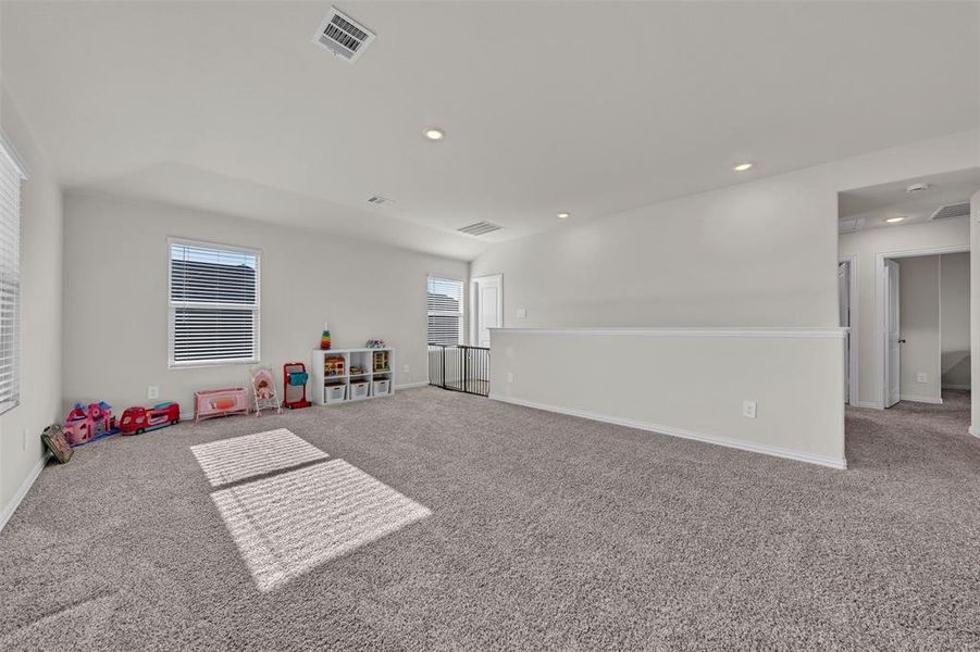 Spacious, unfurnished interior of a new home in Briarwood Hills - Highland Series, Forney (Image 21). Spacious, unfurnished interior of a new home in Briarwood Hills - Highland Series, Forney (Image 21).