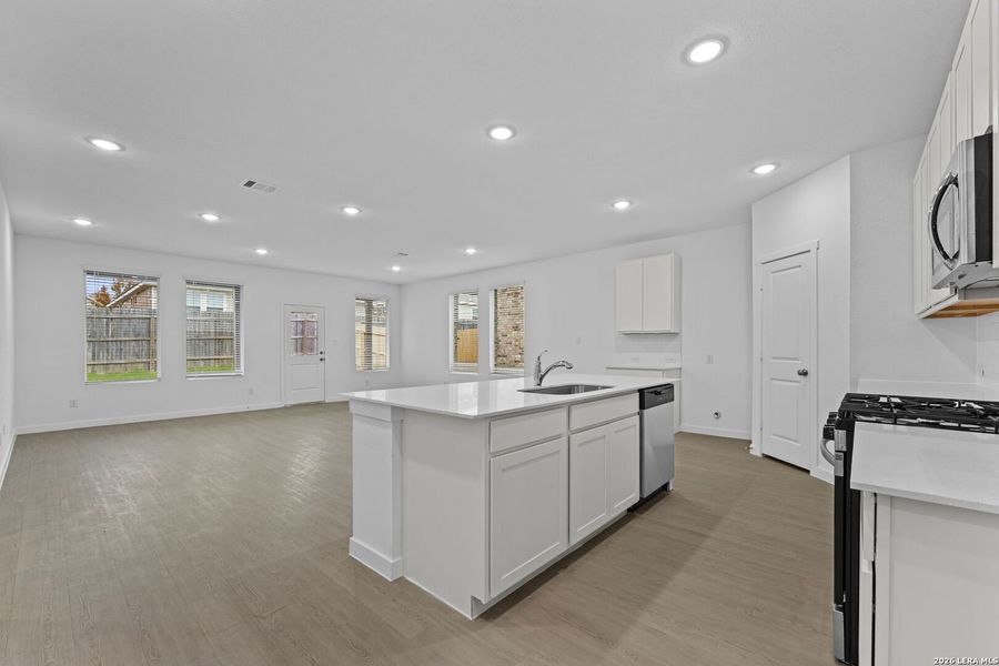 Furnished interior view inside a new home in Sky Ranch, New Braunfels (Image 10).
