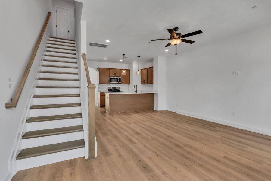 Spacious, unfurnished interior of a new home in Oxford Station, Gallatin (Image 11). Spacious, unfurnished interior of a new home in Oxford Station, Gallatin (Image 11).
