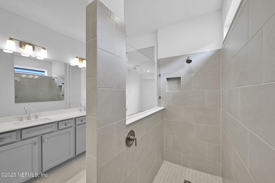 Furnished interior view inside a new home in Del Webb Nocatee, Ponte Vedra (Image 14).