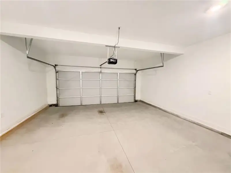 Spacious, unfurnished interior of a new home in Bailey Fence, Dacula (Image 14). Spacious, unfurnished interior of a new home in Bailey Fence, Dacula (Image 14).