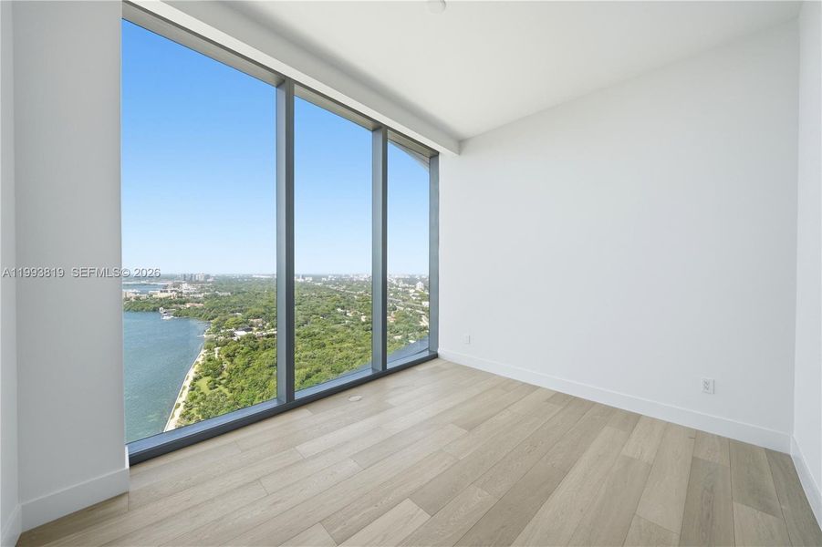 Spacious, unfurnished interior of a new home in , Miami (Image 17).