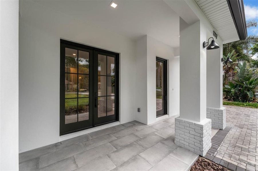 Exterior details and patio area of a home in , Orlando (Image 25). Exterior details and patio area of a home in , Orlando (Image 25).