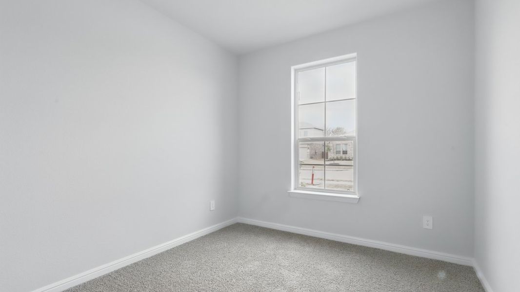 Spacious, unfurnished interior of a new home in The Canyons, Keene (Image 29).