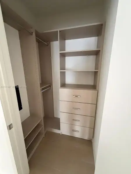 Image 17 of a home in .