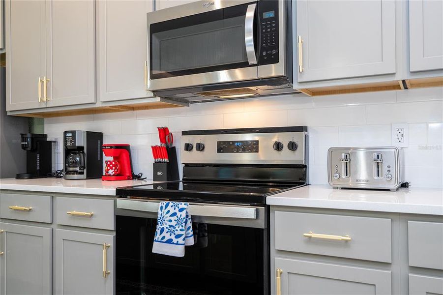 Furnished interior view inside a new home in , Kissimmee (Image 4).