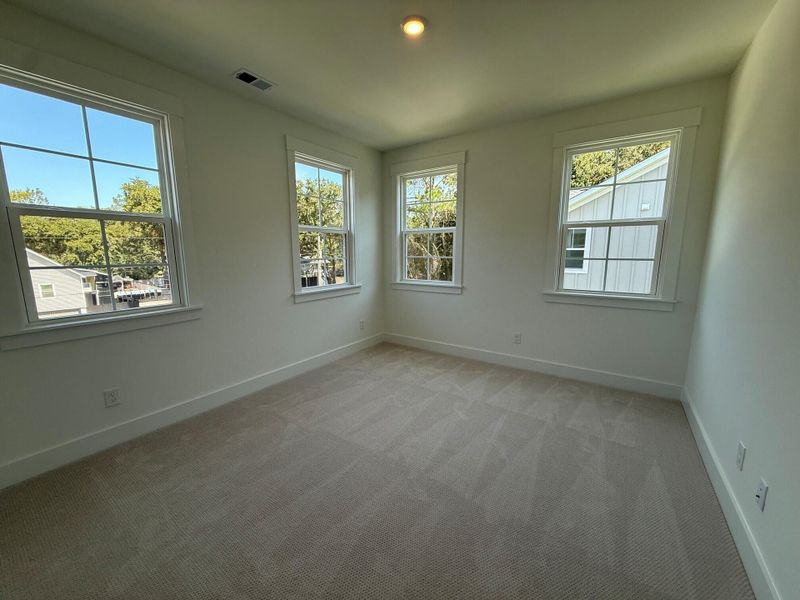 Spacious, unfurnished interior of a new home in Charleston County Homes, Mount Pleasant (Image 16).