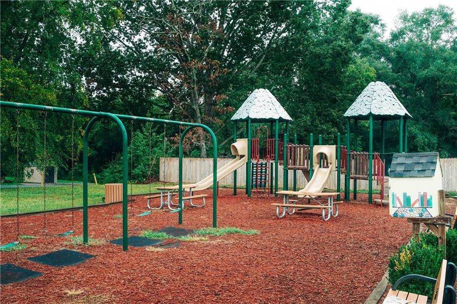 Image 143 of a home in Rosewood Lake Estates.