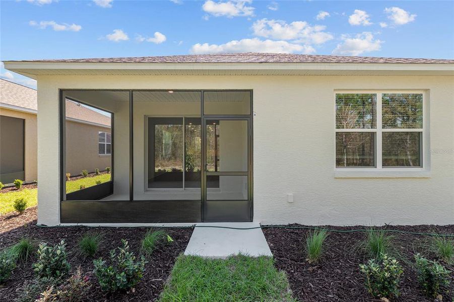 Exterior details and patio area of a home in , Ocala (Image 23).