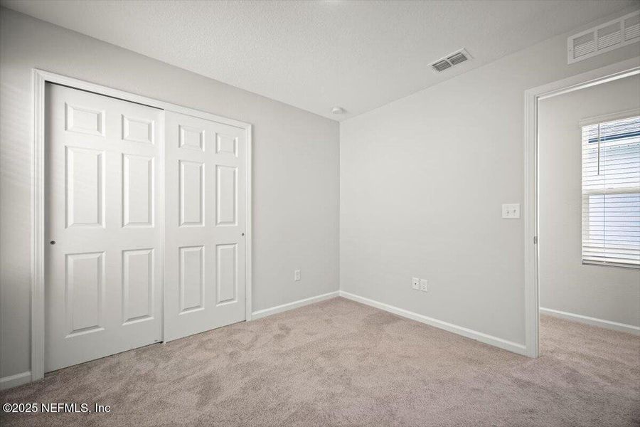 Spacious, unfurnished interior of a new home in , Jacksonville (Image 26).
