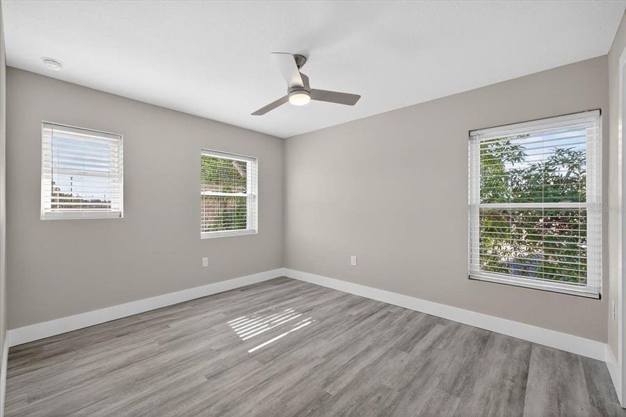 Spacious, unfurnished interior of a new home in , St. Petersburg (Image 69).