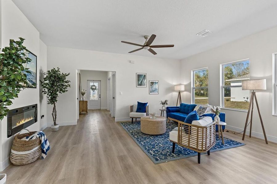 8836-97th-Ct-HigMedia-015-1280