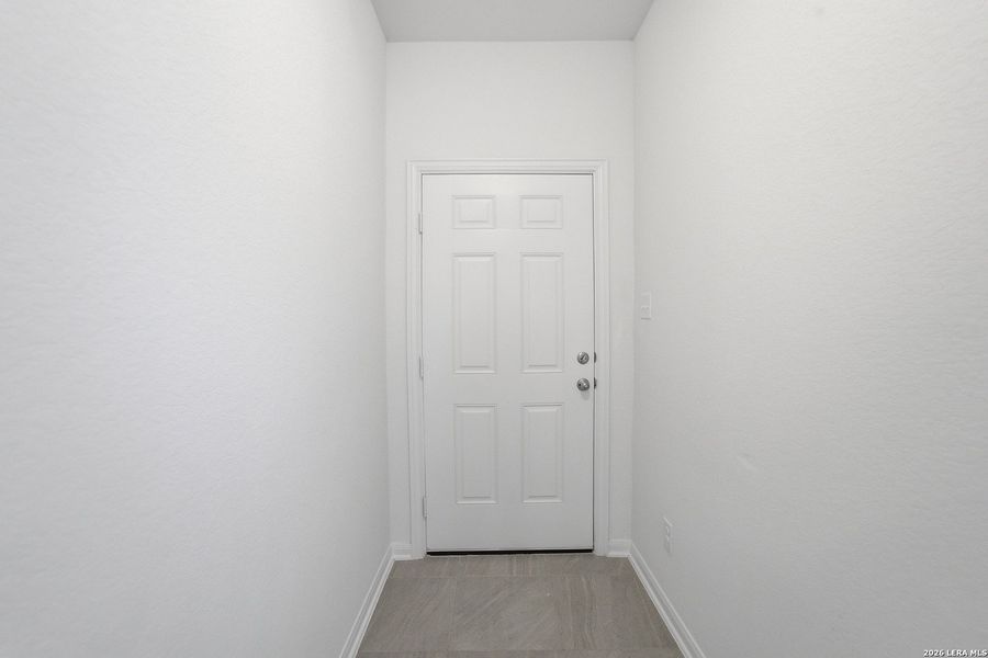 Spacious, unfurnished interior of a new home in Red Hawk Landing, San Antonio (Image 22).