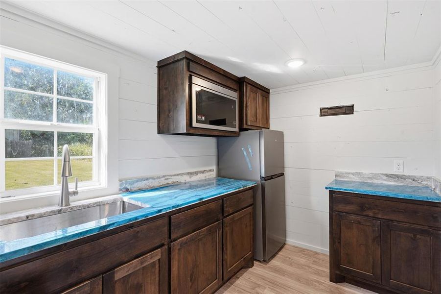 Furnished interior view inside a new home in , Granbury (Image 7).