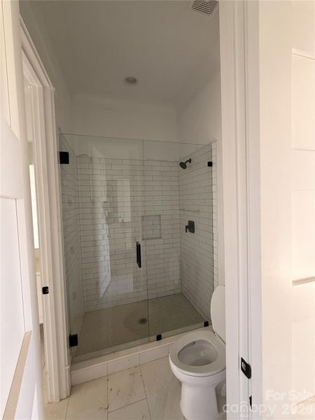 Image 8 of a home in .