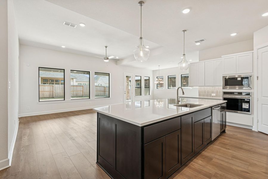 REPRESENTATIVE PHOTO – Photo does not represent actual home options and selections. Ask Sales Consultant for specific selections. REPRESENTATIVE PHOTO – Photo does not represent actual home options and selections. Ask Sales Consultant for specific selections.