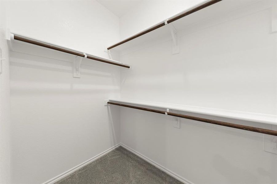 24. 125 Pheasant Run - Closet