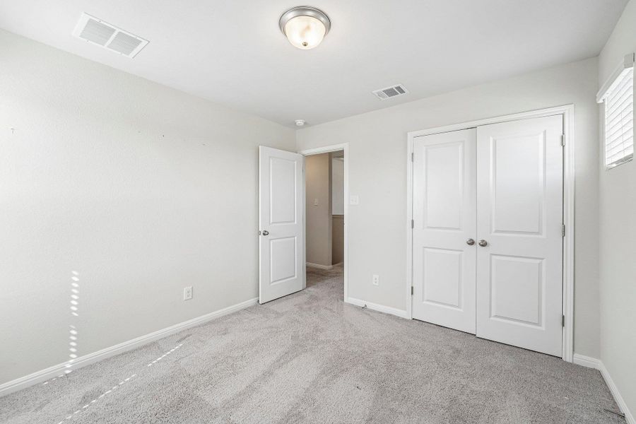 Spacious, unfurnished interior of a new home in Waterstone Crossing, Kyle (Image 32).