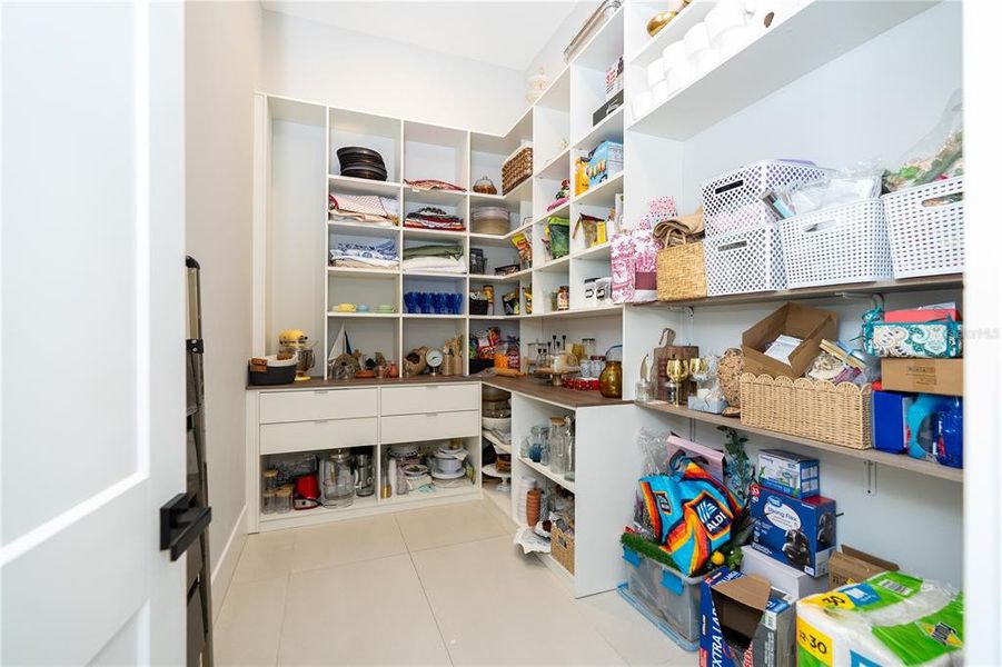 Furnished interior view inside a new home in , Montverde (Image 40).