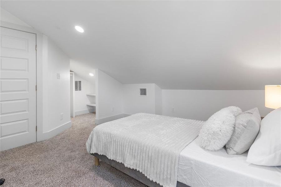 Furnished interior view inside a new home in , Dallas (Image 8). Furnished interior view inside a new home in , Dallas (Image 8).