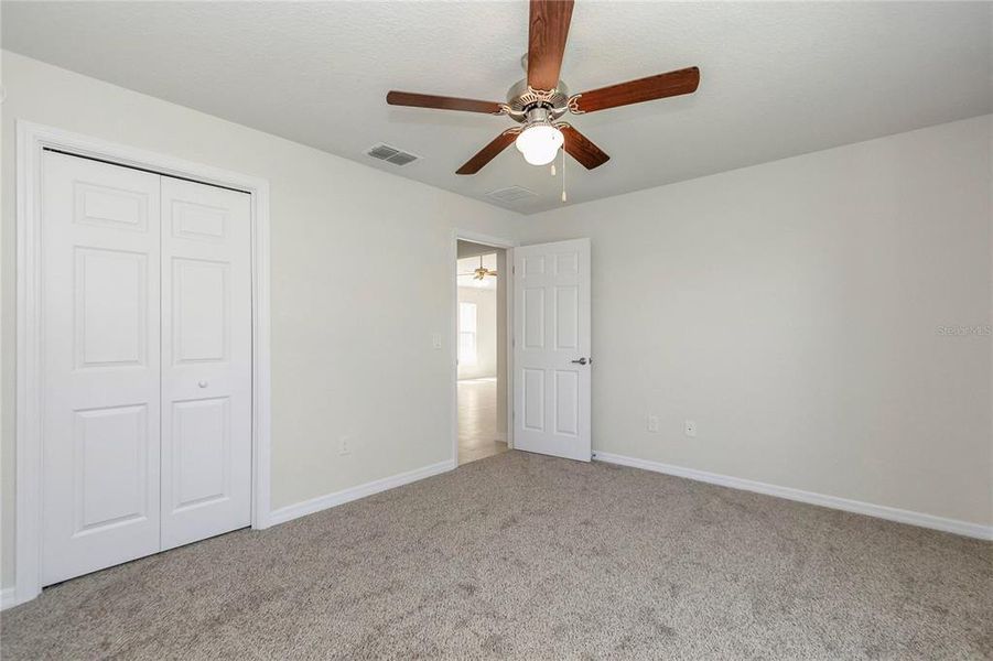 Spacious, unfurnished interior of a new home in , Summerfield (Image 34).
