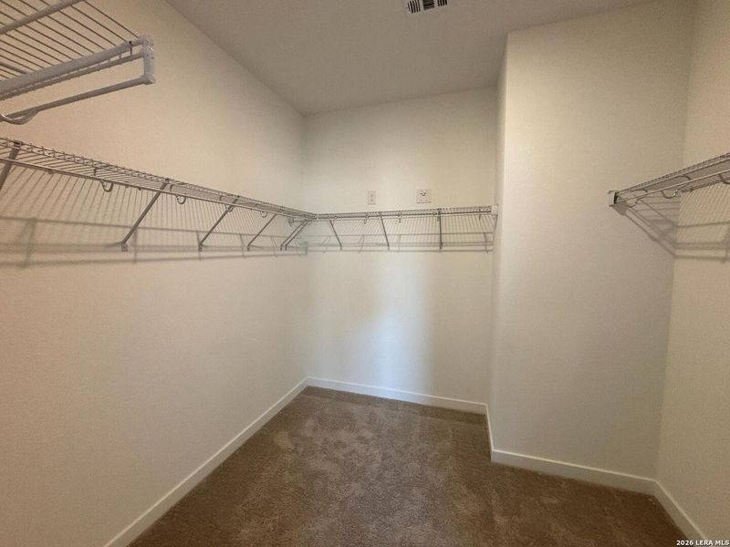 Spacious, unfurnished interior of a new home in Saddlebrook Ranch, Schertz (Image 14). Spacious, unfurnished interior of a new home in Saddlebrook Ranch, Schertz (Image 14).