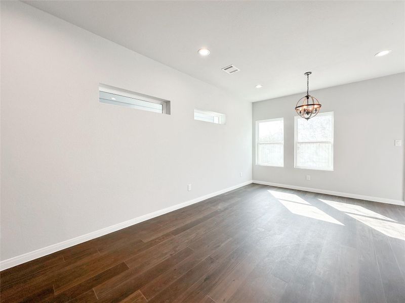 Spacious, unfurnished interior of a new home in , Spring (Image 20).