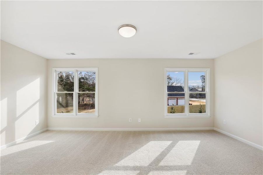 Spacious, unfurnished interior of a new home in , Sugar Hill (Image 8).