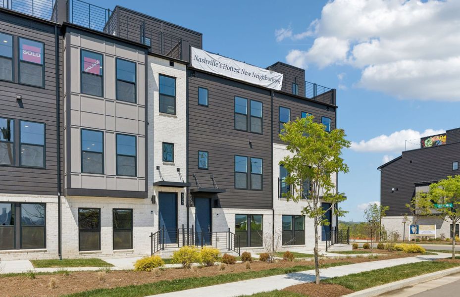 Condo located in Nashville, TN showcasing its design and architecture (Image 4).