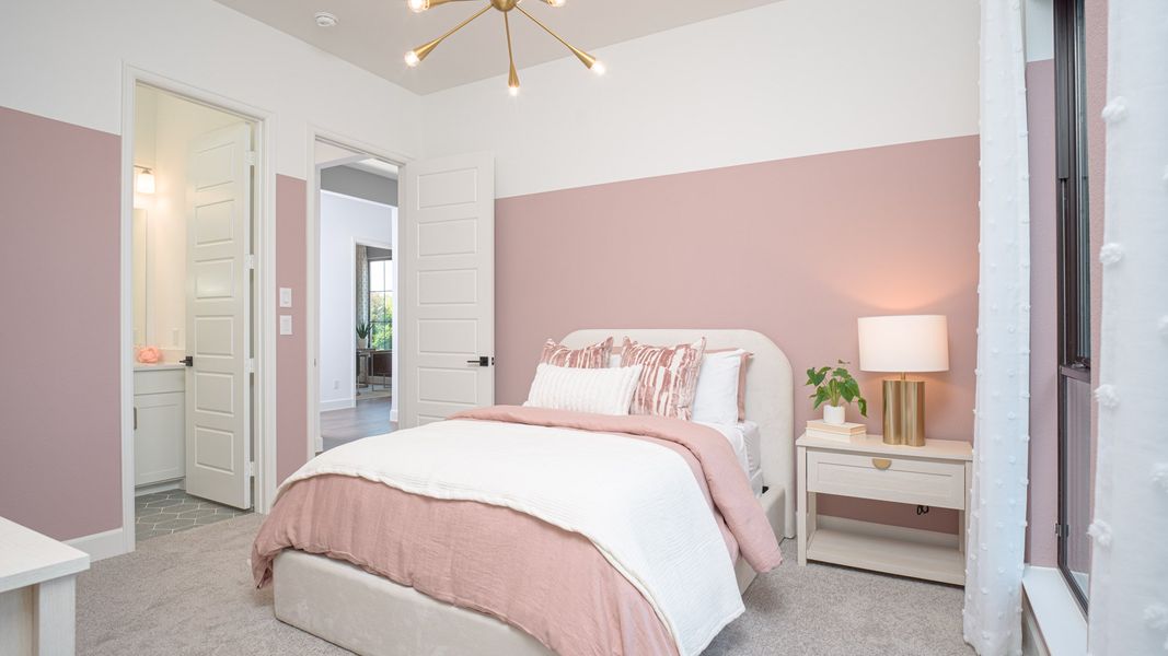 Representative furnished interior of a home built from the 3433W by Perry Homes in Somerset Park, Rockwall (Image 13).