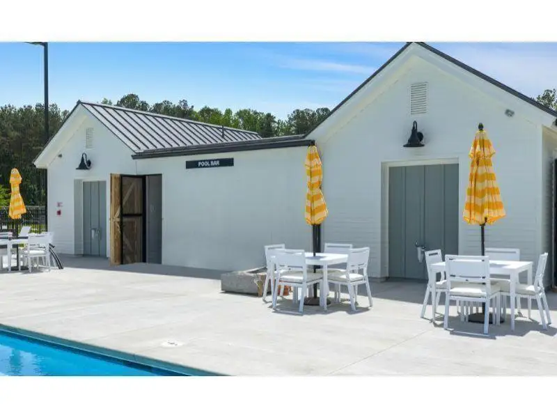 Community amenities in Soleil Belmont Park, Canton (Image 3).