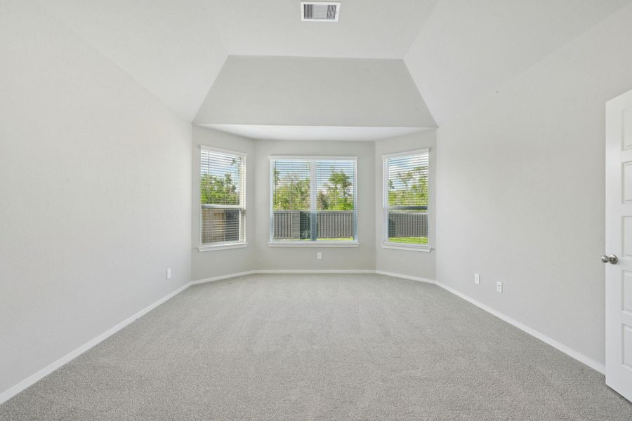 Spacious, unfurnished interior of a new home in Riviera Pines - Classic Series, Huffman (Image 36).