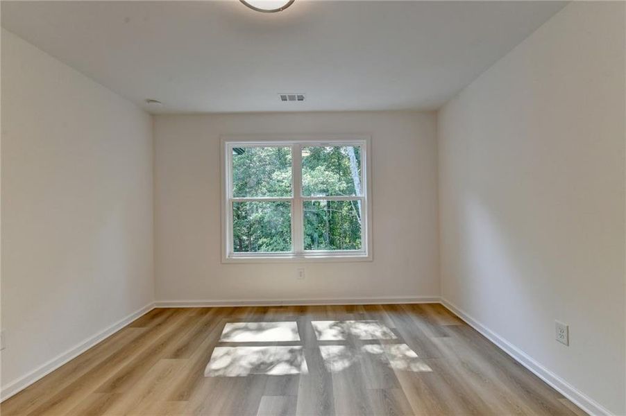 Spacious, unfurnished interior of a new home in , Gainesville (Image 59).