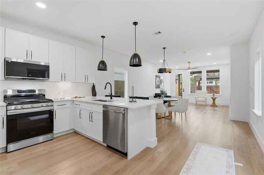 Furnished interior view inside a new home in , Dallas (Image 5).