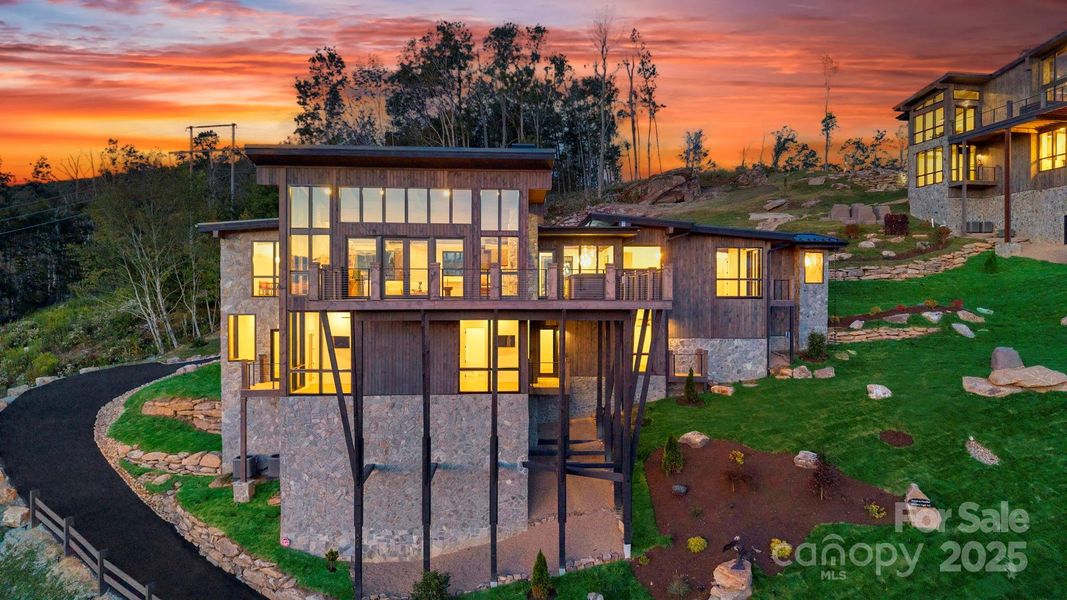 Image 23 of a home in .