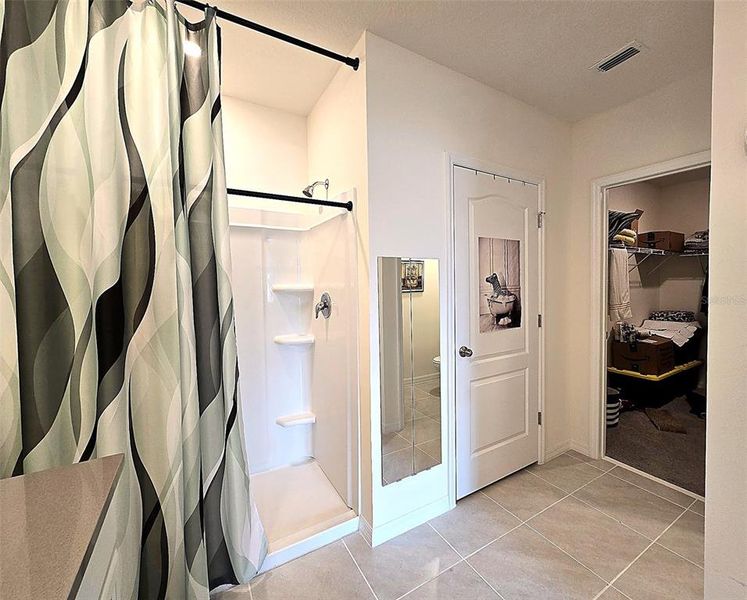 Furnished interior view inside a new home in Wind Meadows South, Bartow (Image 35).