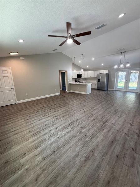 Spacious, unfurnished interior of a new home in , Ocala (Image 18).