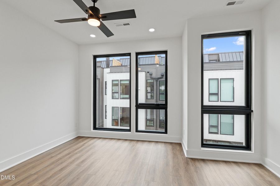 18-512 Gordon St, 303_0749