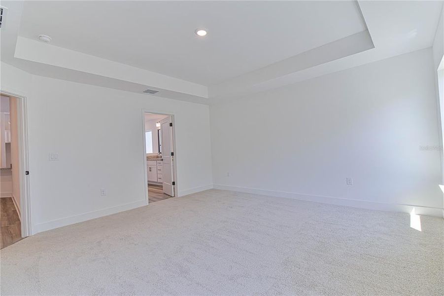 Spacious, unfurnished interior of a new home in Briarwood, Alachua (Image 21).