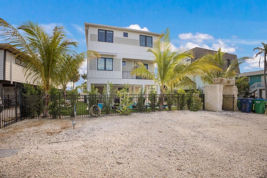 Exterior details and patio area of a home in , Bradenton Beach (Image 34).