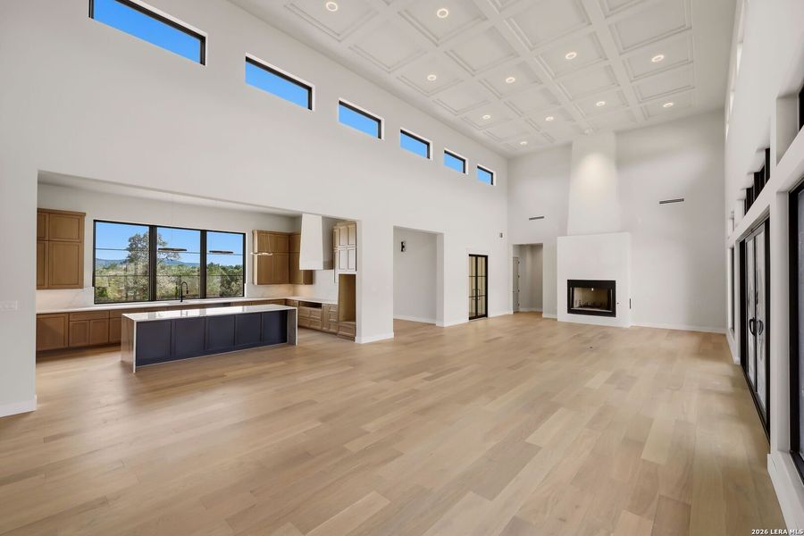 Spacious, unfurnished interior of a new home in , Boerne (Image 37).