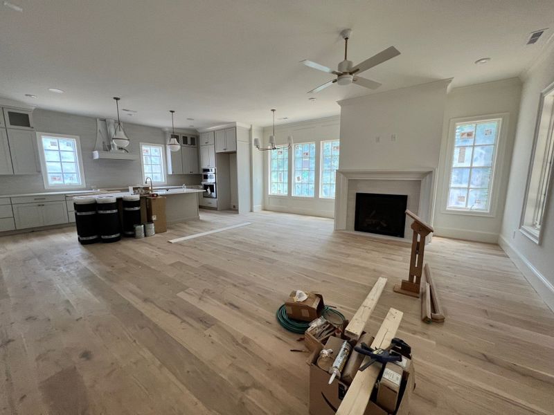 Spacious, unfurnished interior of a new home in Pinecrest, Durham (Image 5).