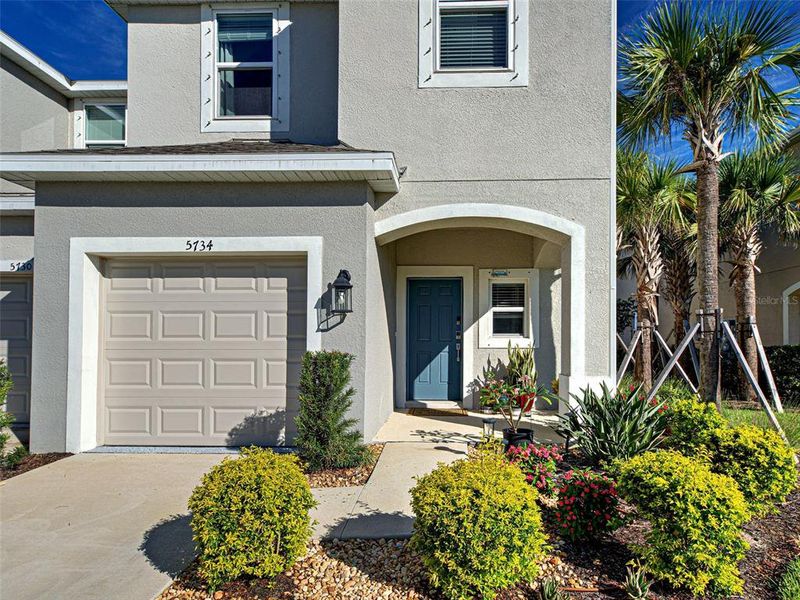 Exterior details and patio area of a home in , Nokomis (Image 22).