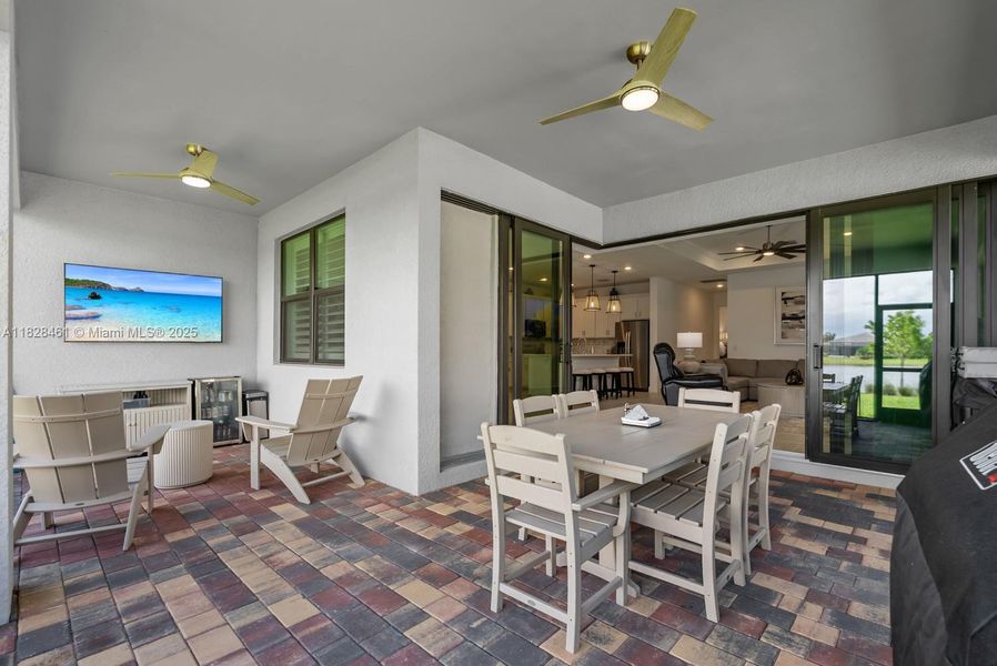 Furnished interior view inside a new home in Del Webb Naples, Ave Maria (Image 4).