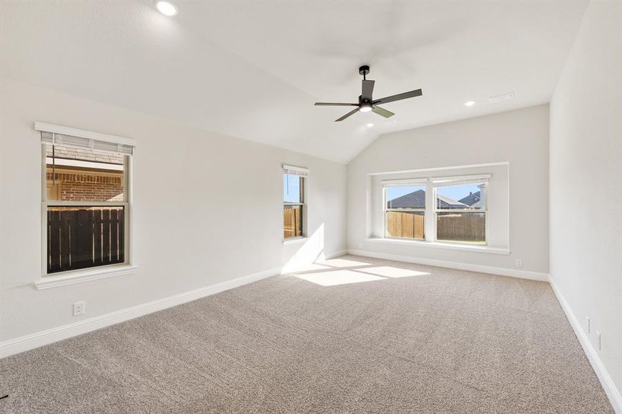 Spacious, unfurnished interior of a new home in Godley Ranch Classic, Godley (Image 18).