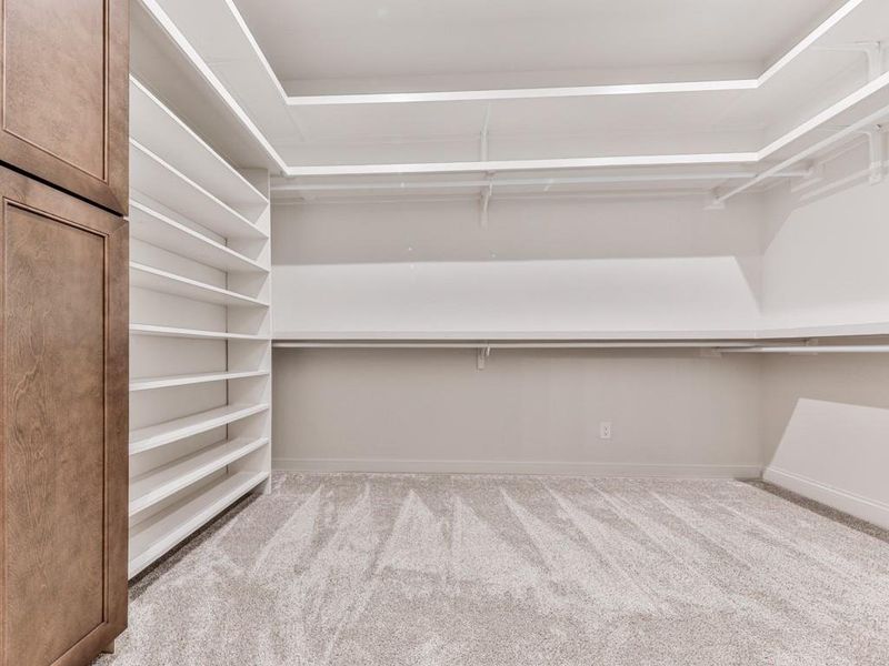 Image 33 of a home in .