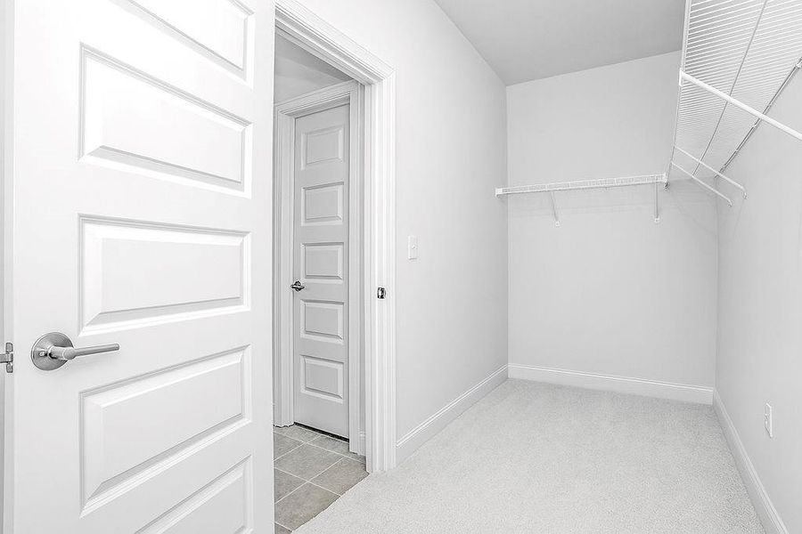 Spacious, unfurnished interior of a new home in Waters Edge, Mansfield (Image 13).